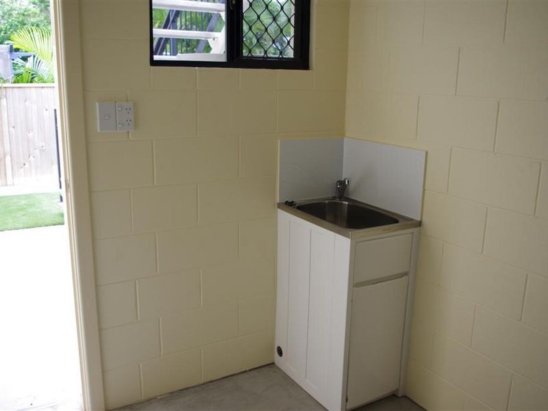 4/56 Murroona Road, Bowen QLD 4805