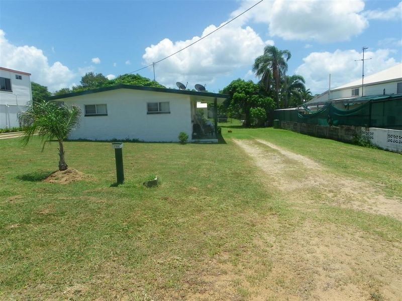 112 Powell Street, Bowen QLD 4805