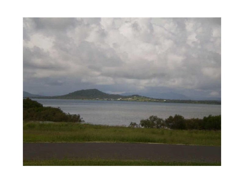 98 Dalrymple Street, Bowen QLD 4805