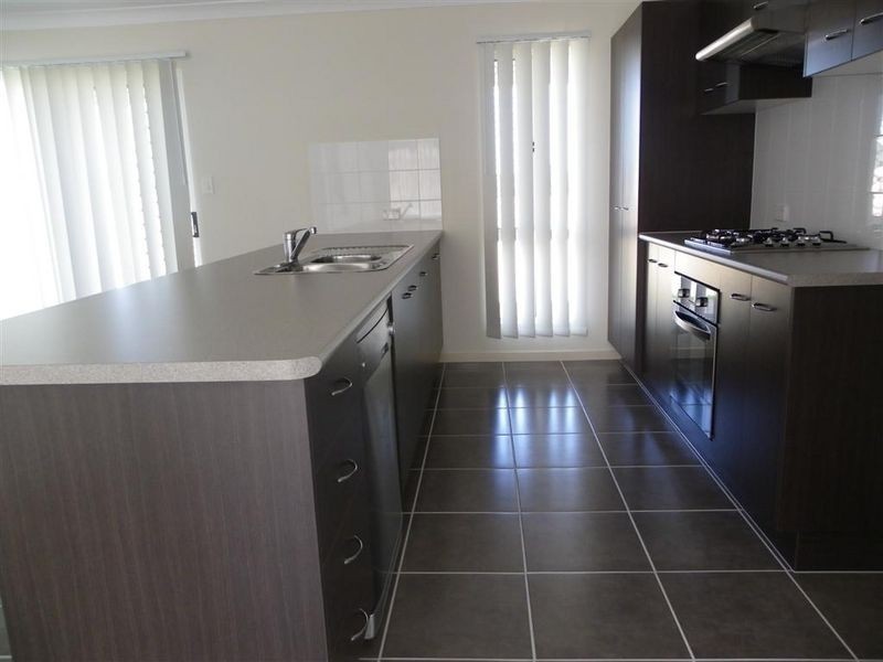 4 Seacove Crescent, Bowen QLD 4805