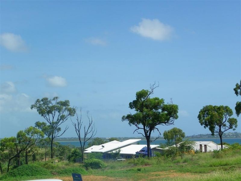 4 Seacove Crescent, Bowen QLD 4805