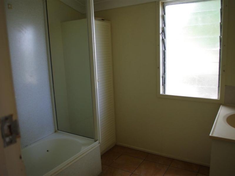 30 Livingstone Street, Bowen QLD 4805