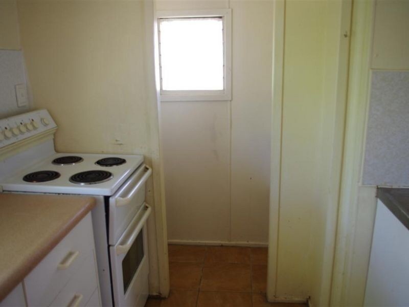 30 Livingstone Street, Bowen QLD 4805