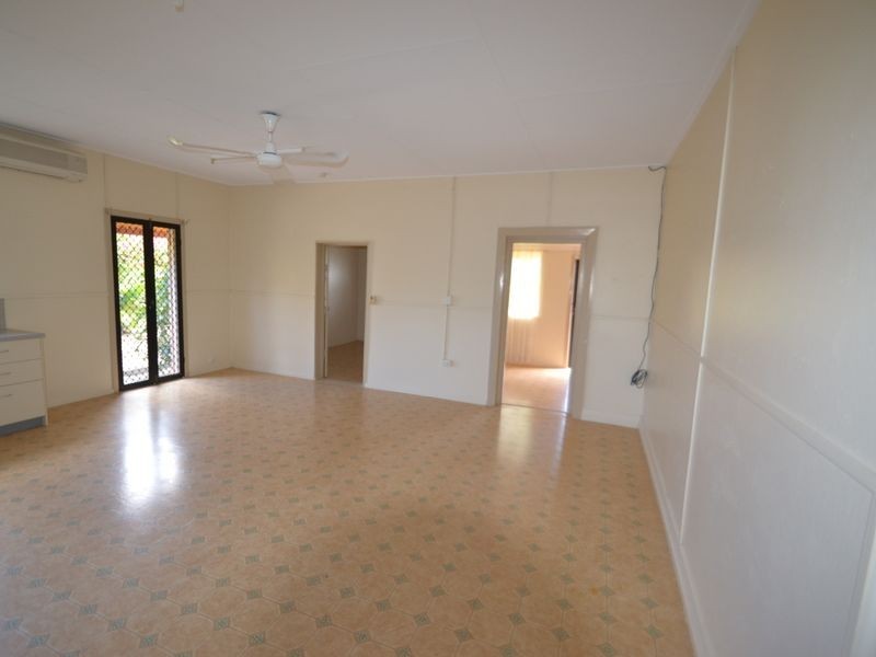 1/30 Murroona Street, Bowen QLD 4805