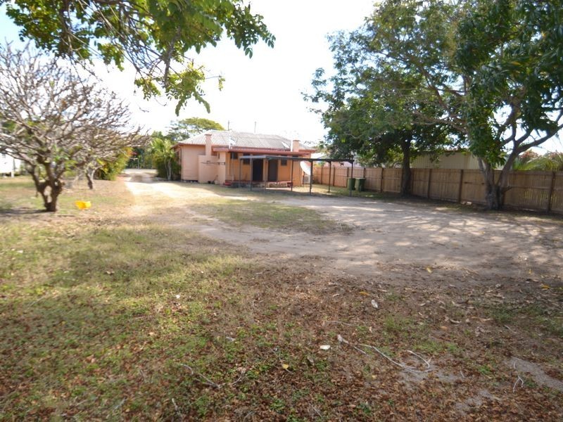 1/30 Murroona Street, Bowen QLD 4805