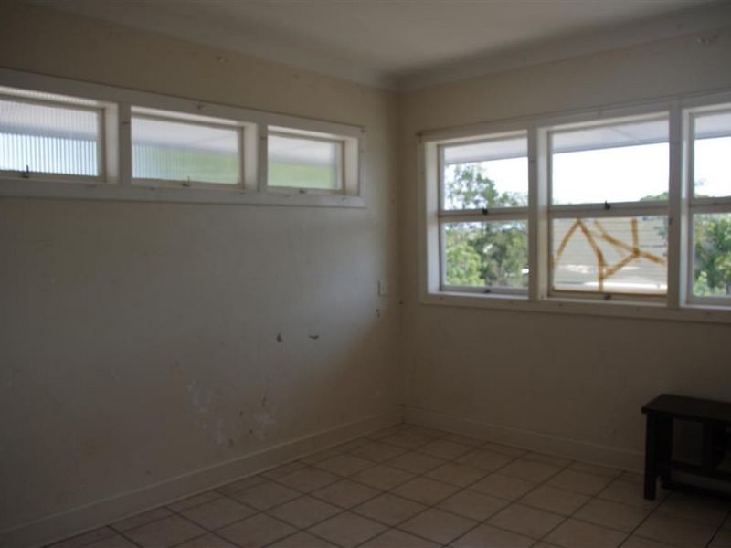 8 Herbert Street, Bowen QLD 4805