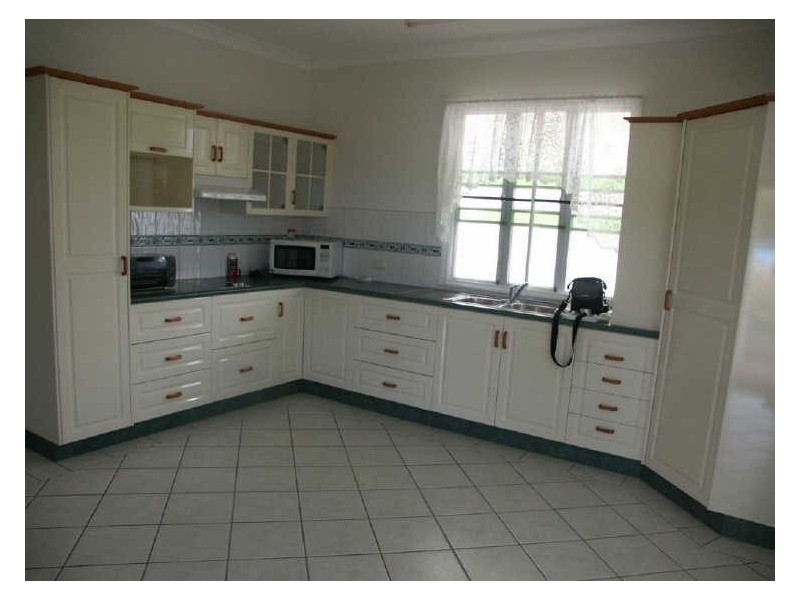 52 Gregory Street, Bowen QLD 4805