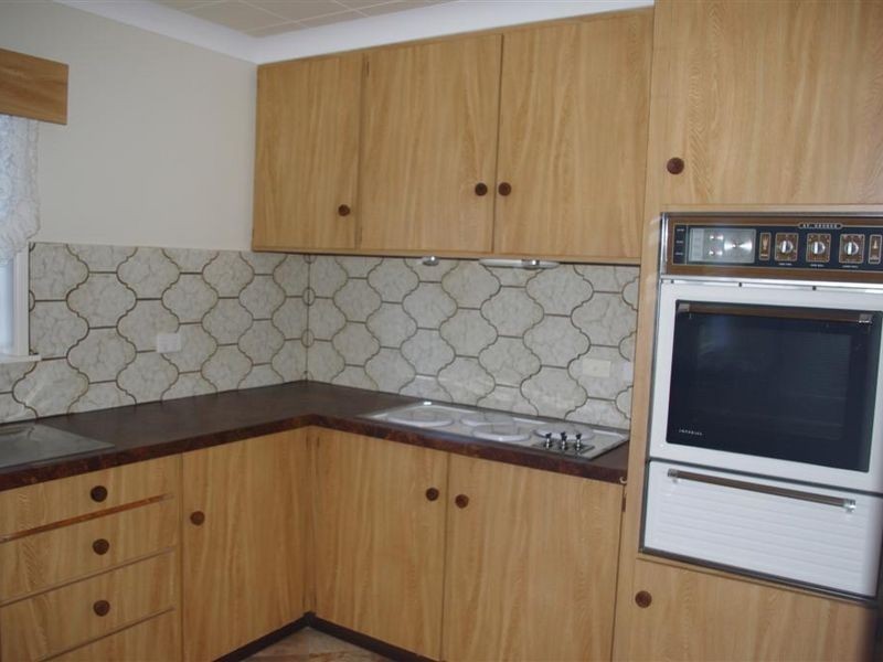 25 Rose Bay Road, Bowen QLD 4805