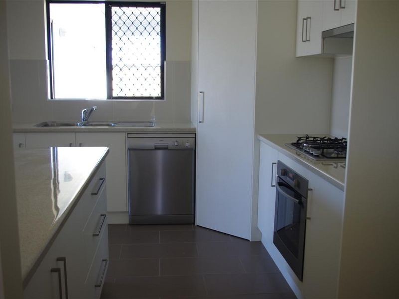 9B Lemon Grove, Bowen QLD 4805