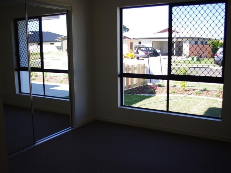 9B Lemon Grove, Bowen QLD 4805