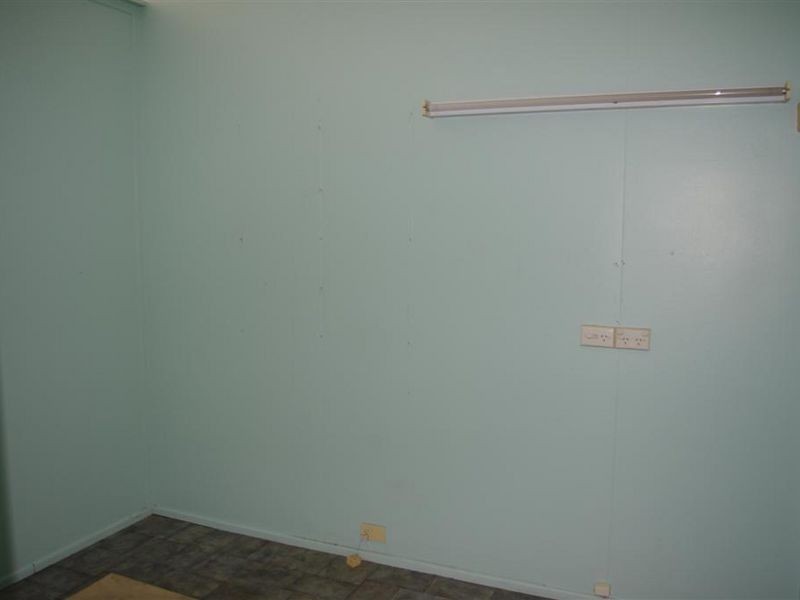 30 Herbert Street, Bowen QLD 4805