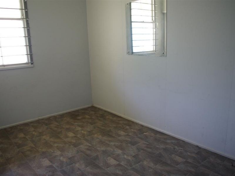 30 Herbert Street, Bowen QLD 4805