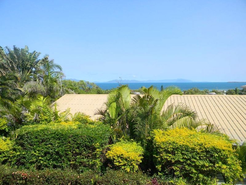 28 Rose Bay Road, Bowen QLD 4805