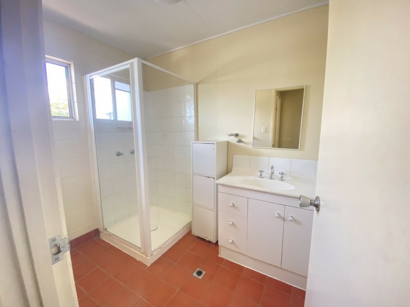 2/121 Herbert Street, Bowen QLD 4805