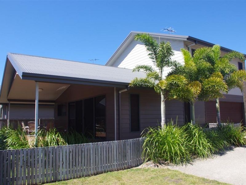 1/32 St Kilda Street, Bowen QLD 4805