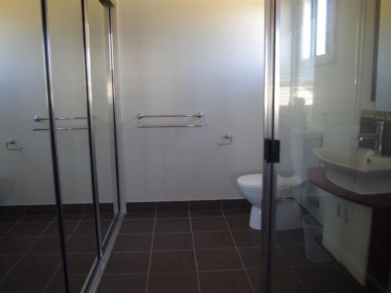 1/32 St Kilda Street, Bowen QLD 4805