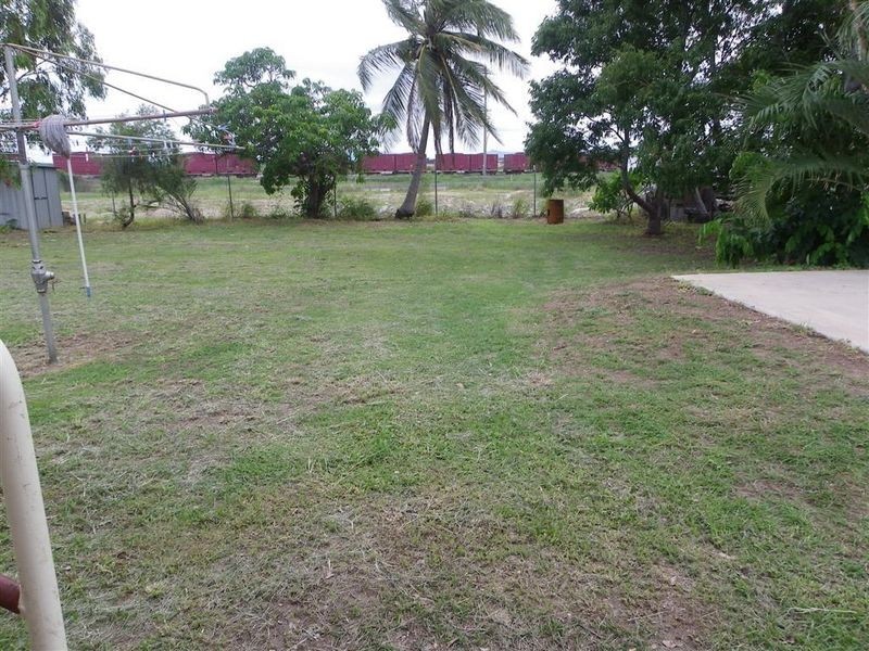 3 Belgravia Road, Bowen QLD 4805