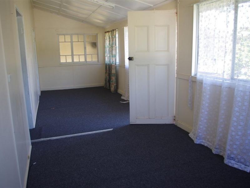 19 Tracey Street, Bowen QLD 4805