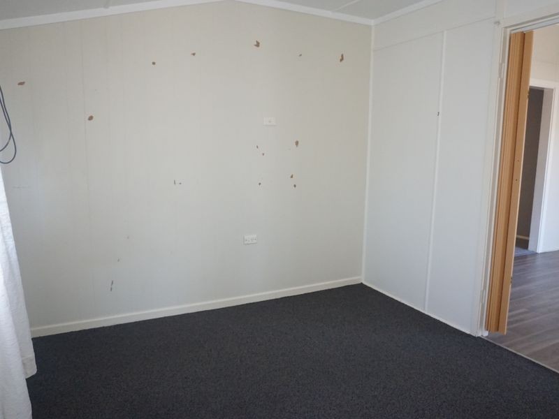 25 Leichhardt Street, Bowen QLD 4805