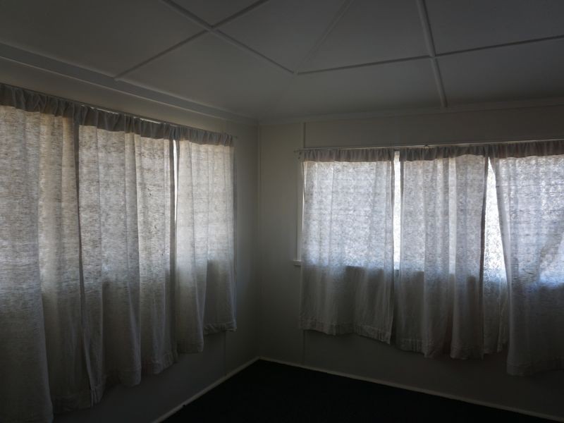 25 Leichhardt Street, Bowen QLD 4805