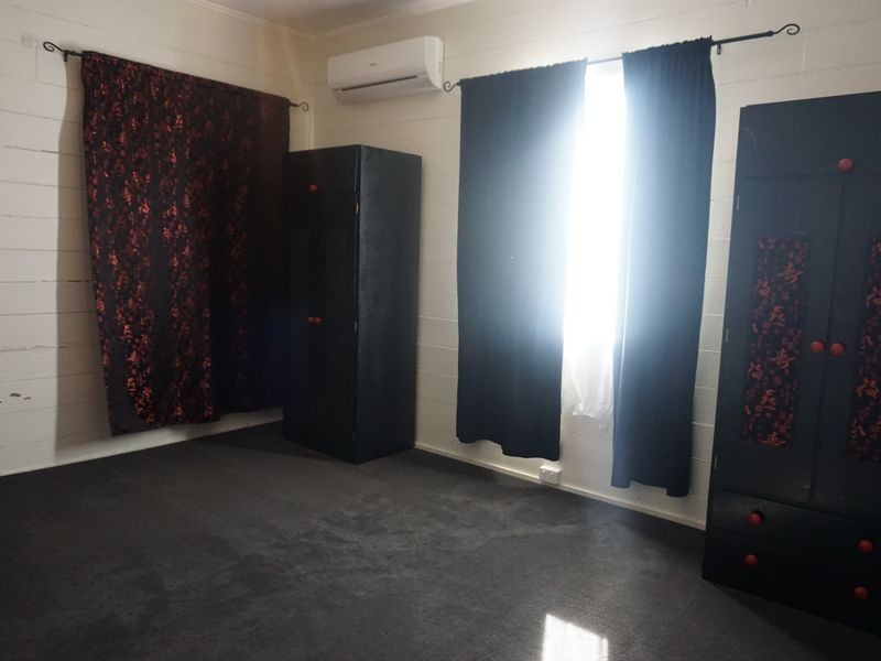 25 Leichhardt Street, Bowen QLD 4805