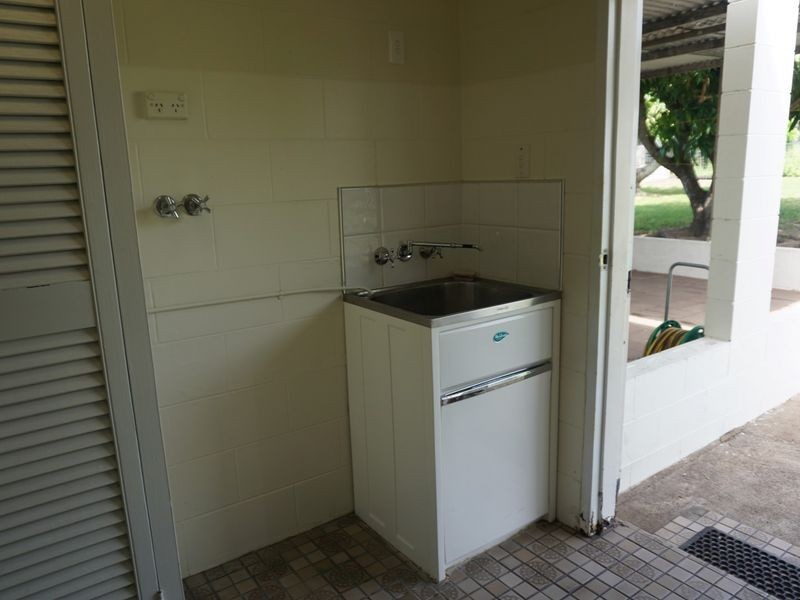 7 Queens Road, Bowen QLD 4805