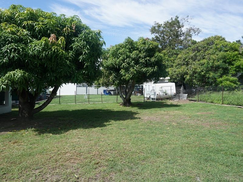 7 Queens Road, Bowen QLD 4805