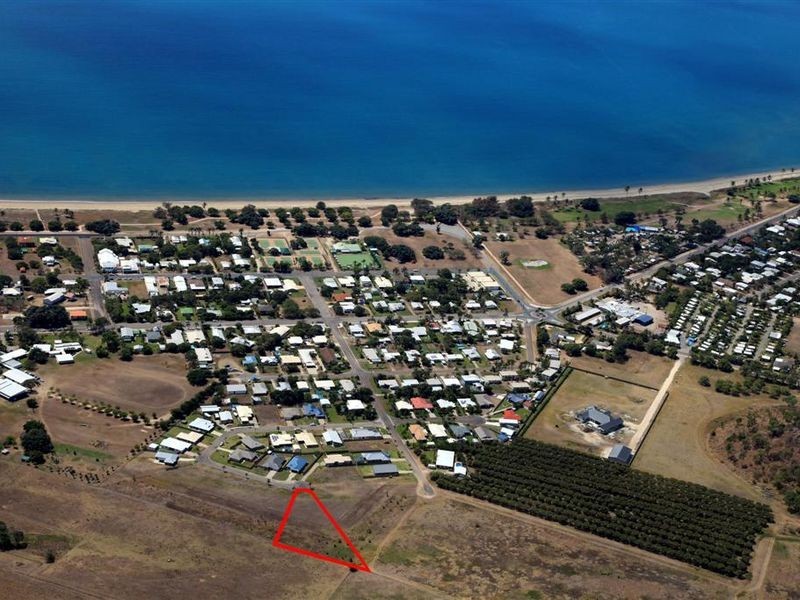 34 Lucinda Place, Bowen QLD 4805