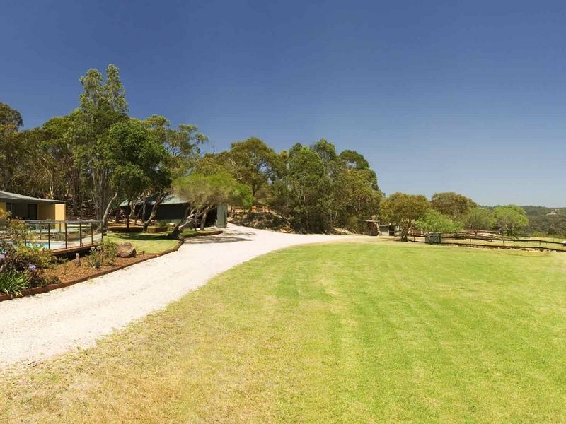 11 Chiltern Rd, Ingleside NSW 2101