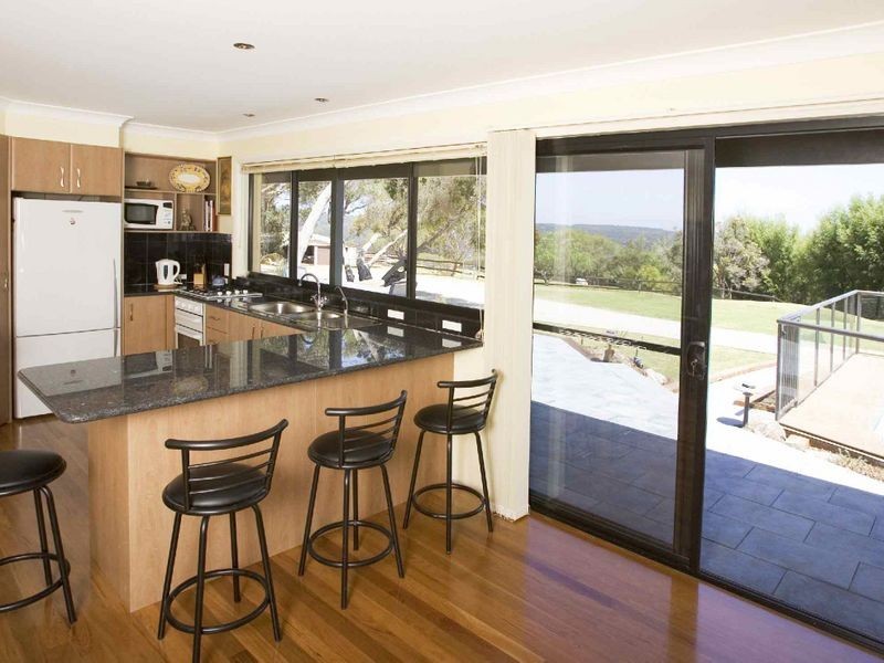 11 Chiltern Rd, Ingleside NSW 2101