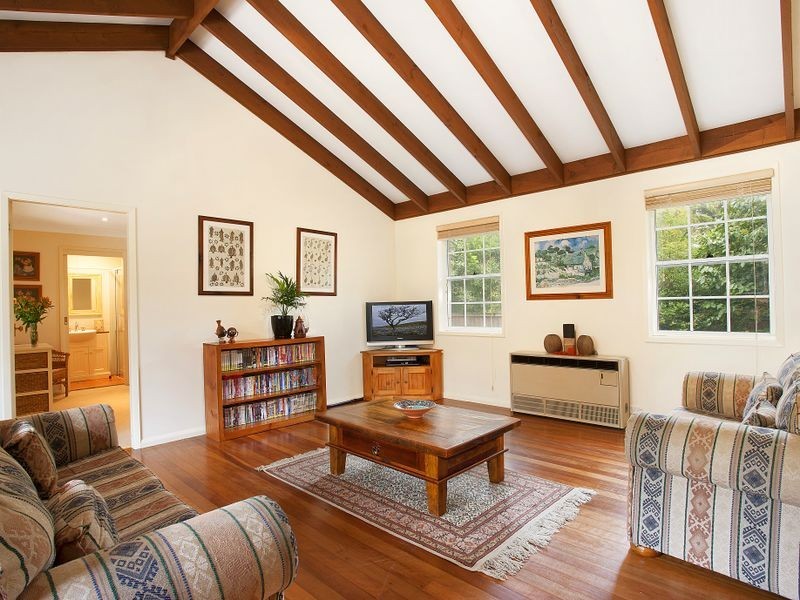 2 Jamberoo Avenue, Terrey Hills NSW 2084