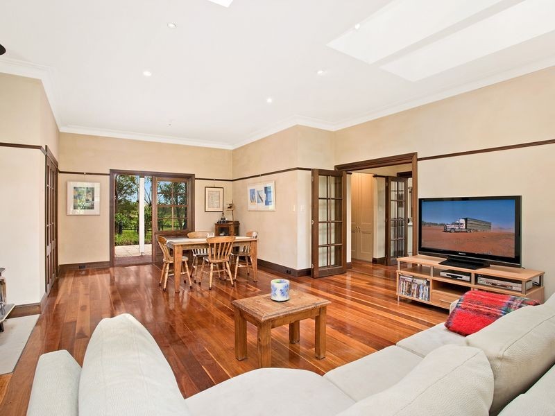 127 Booralie Road, Duffys Forest NSW 2084