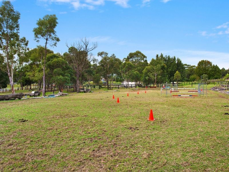 127 Booralie Road, Duffys Forest NSW 2084