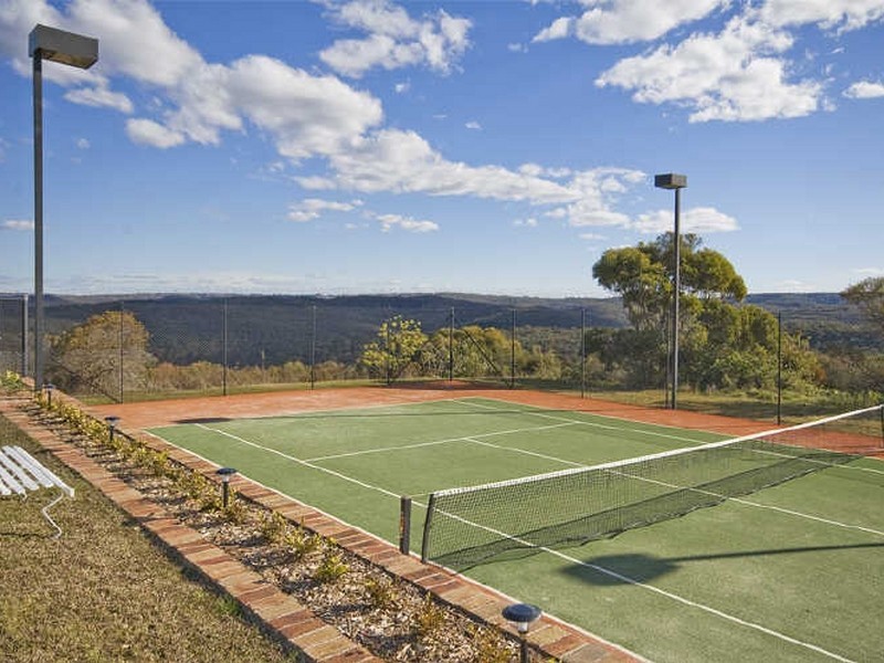 9 Caladenia Close, Elanora Heights NSW 2101