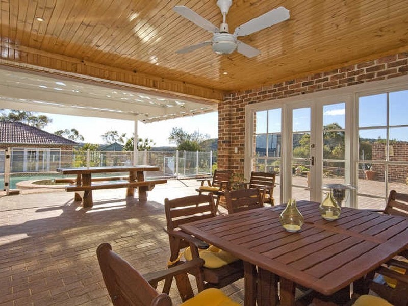 9 Caladenia Close, Elanora Heights NSW 2101