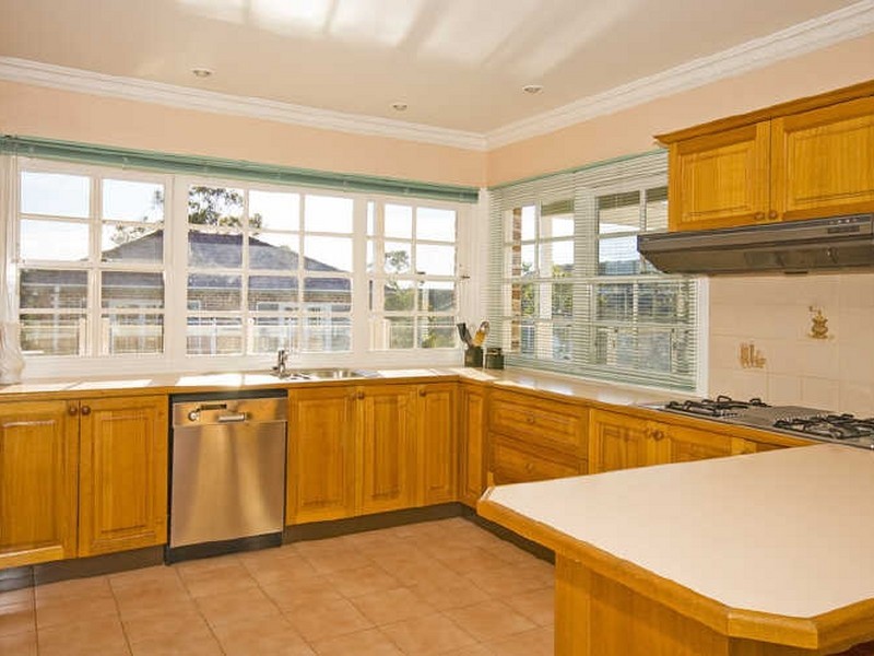 9 Caladenia Close, Elanora Heights NSW 2101