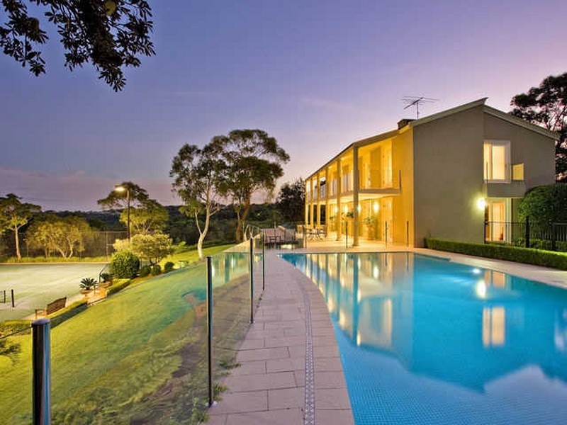 33 Hilversum Cres, Belrose NSW 2085