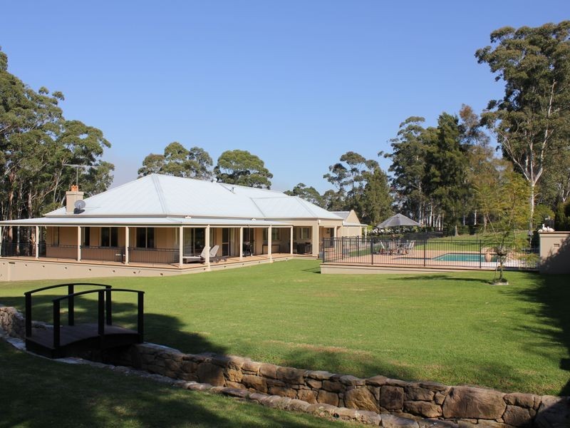 126 Booralie Road, Duffys Forest NSW 2084