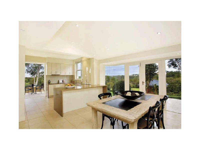 33 Hilversum Crescent, Belrose NSW 2085