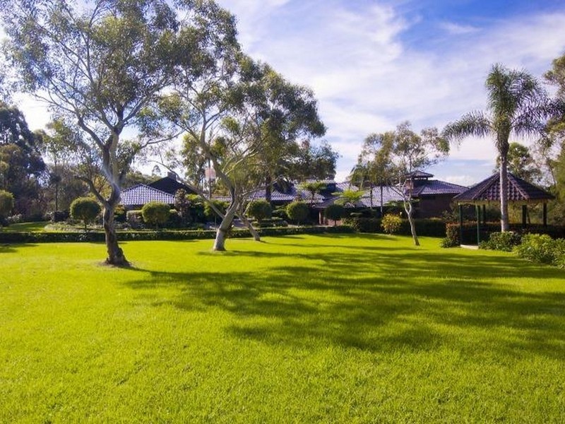 102 Booralie Rd, Terrey Hills NSW 2084