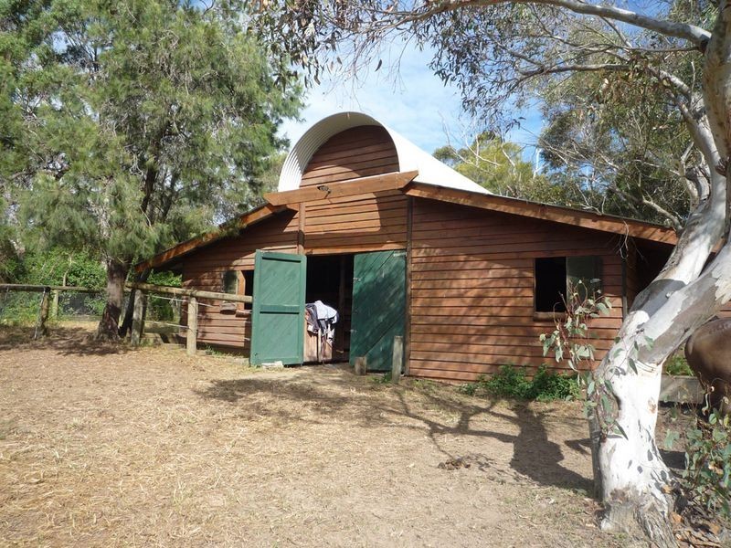 102 Booralie Rd, Terrey Hills NSW 2084