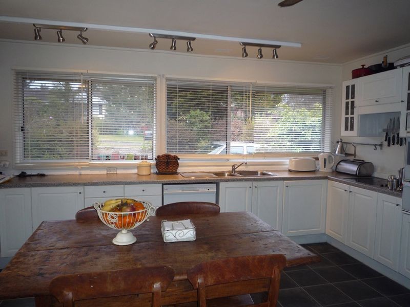 22 Burraga Ave, Terrey Hills NSW 2084