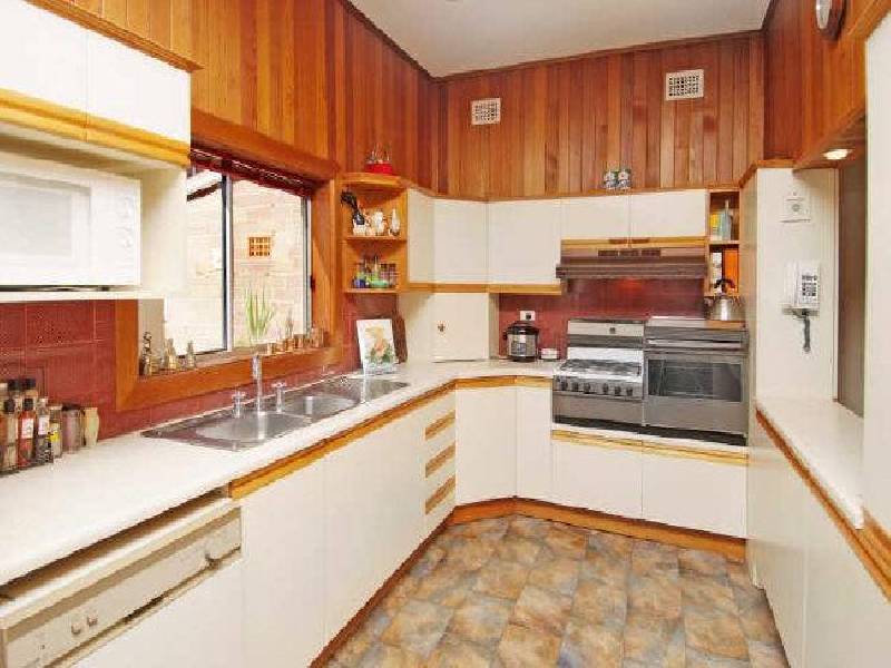 4 BROADFORD STREET, Bexley NSW 2207