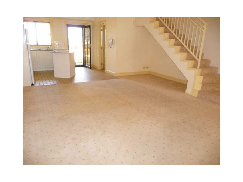 2/2-4 View Street, Arncliffe NSW 2205