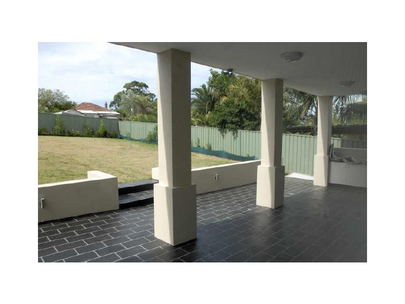 6 HURSTVILLE ROAD, Hurstville Grove NSW 2220