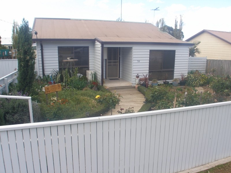 53 Maffra Road, Heyfield VIC 3858