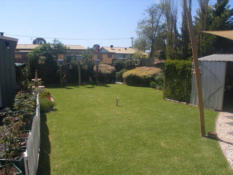 53 Maffra Road, Heyfield VIC 3858
