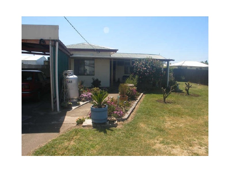 37 Mills Street, Heyfield VIC 3858