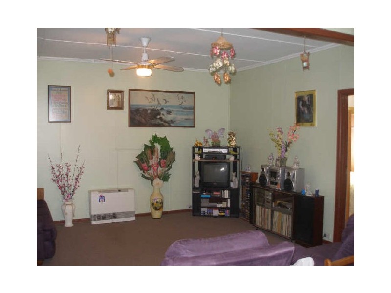 37 Mills Street, Heyfield VIC 3858
