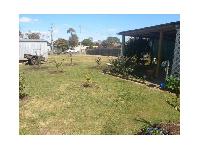 37 Mills Street, Heyfield VIC 3858
